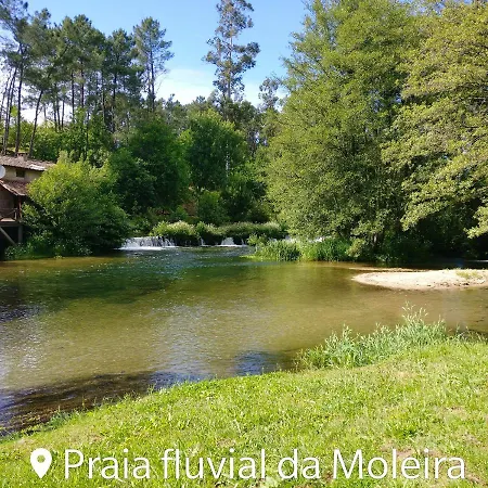 בית נופש Charming House With And Mountain Views In