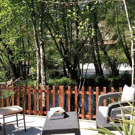 Дом отдыха Charming House With And Mountain Views In Rendufe