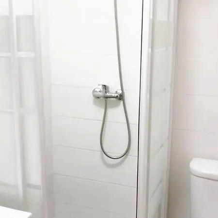 Charming House With And Mountain Views In Rendufe