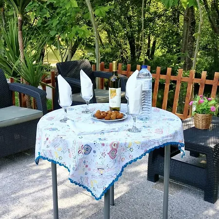 Charming House With And Mountain Views In * Rendufe