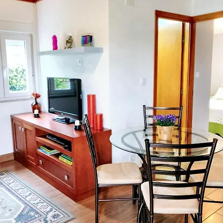 Prázdninový dům Charming House With And Mountain Views In Rendufe