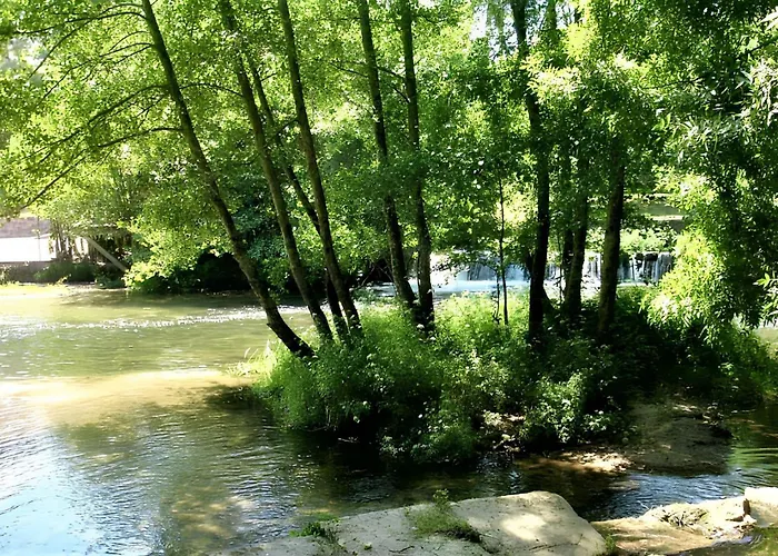 Charming House With And Mountain Views In 펜션