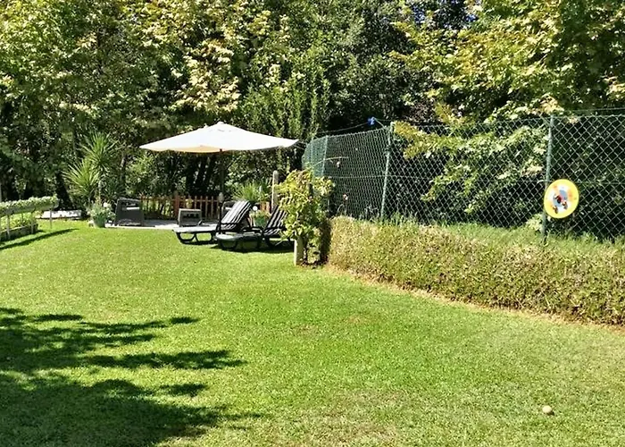 Charming House With And Mountain Views In Дом отдыха